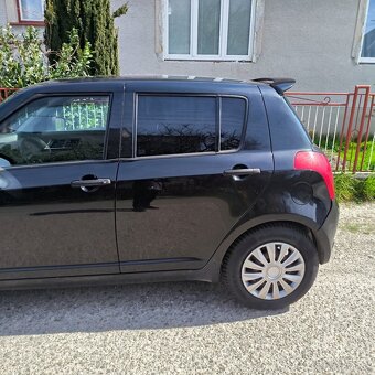 Suzuki Swift - 4