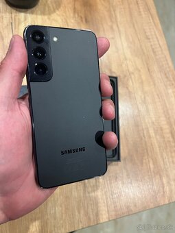 Samsung Galaxy S22 5G - 4