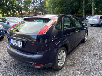 Ford Focus 1.6i 85kW Ghia klima tempomat 2005 - 4