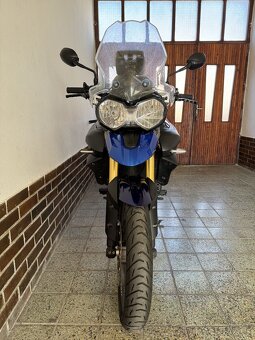 Triumph tiger 800 - 4