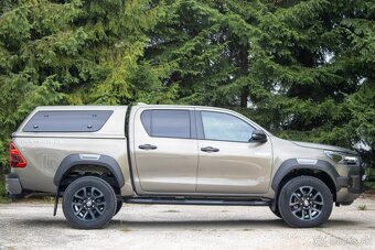 Toyota Hilux DC 2.8 I D-4D Invincible 4x4 A/T - 4
