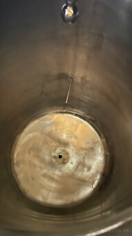 nerezový tank nadoba na pivo  600 l - 4