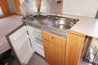 Predám/prenajmem obytný príves. - 4