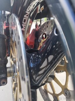 Ducati Monster 900 - 4