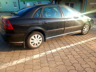 Predám Citroën C5 1.6 HDi 80 kW RV 2006 - 4