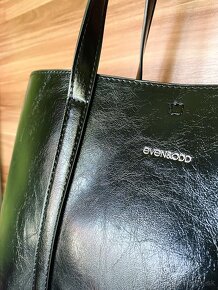 Priestranná čierna kabelka, ľahká, kvalitná, nová - 4