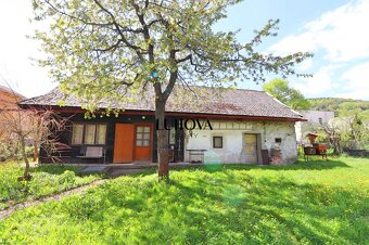 PAPRADNO_Krásny, slnečný pozemok v centre obce - 4