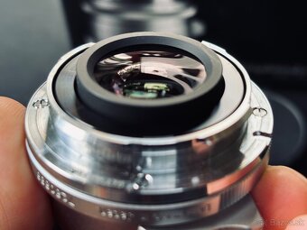 Voigtländer Ultron 28 mm f/2 VM II (pre Leica M) - 4