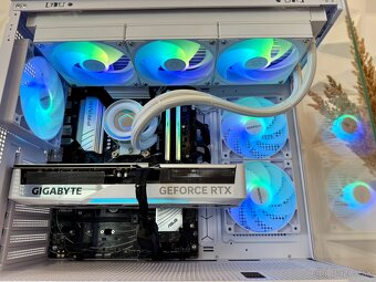 ⭐️ Ryzen 7 9800x3D, RTX 5070 Ti 16GB, 32GB RAM, 2TB, 850W - 4