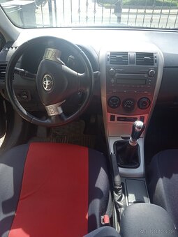 Toyota Corolla 1,6 - 4