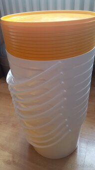 Predám vedro (biele) 10L + viečko na vedro 10L (žlté) - 4