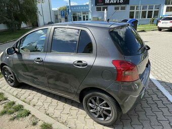 Toyota Yaris 1.3 VVT-I Terra Cool 2008 - 4
