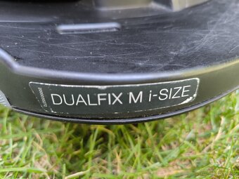 autosedačka Britax Römer Dualfix M i-Size. - 4