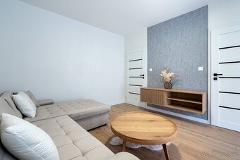 2,5 izbový byt s výťahom a balkónom Stred - 4