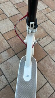 Elektrická kolobežka Xiaomi M365 - 4