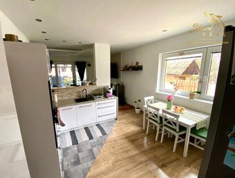 Príjemný a moderný rodinný dom, vhodný aj ako chalupa - 4