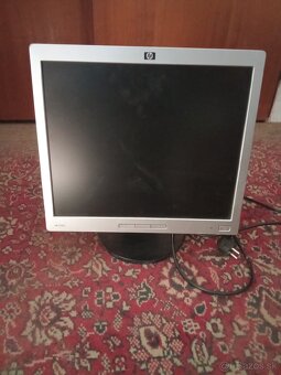 Predám LCD monitory - 4