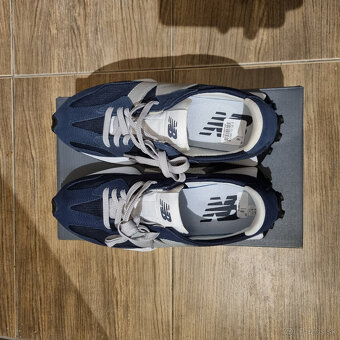 New Balance 327 - 4