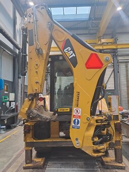 Caterpillar 432f2 - 4