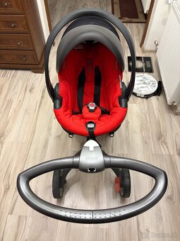 Predám kočík Stokke Xplory V5 – trojkombinácia, červený - 4