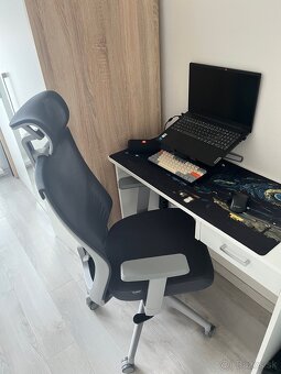 Notebook Lenovo v15 Iru. Intel i5 13gen SSD 512gb. Rám 16gb - 4