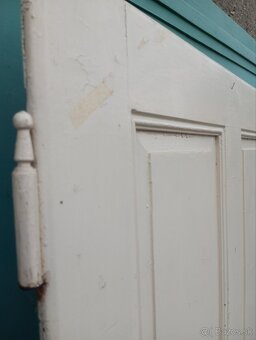 Predám masívne dvere na chalupu 2 ks - 4