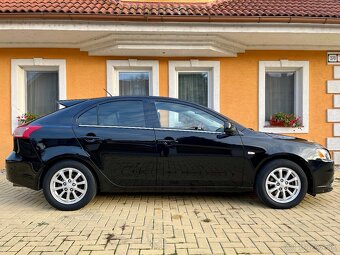 Mitsubishi Lancer 1.6 MIVEC Benzín Sportback 86kW + Xenóny - 4