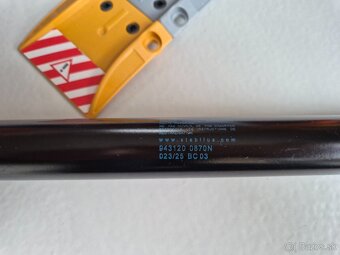 Predám tlmič vzpera kapoty kufra - 4