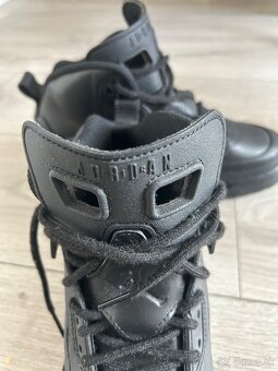 Tenisky Jordan vel. 38,5 - 4