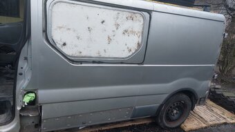 Renault trafic vivaro 1.9 dci 74kw diely stříbrná - 4