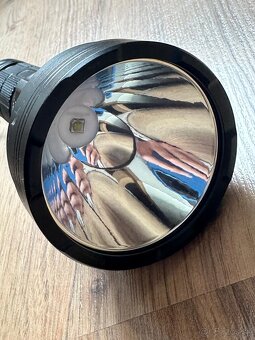 Baterka Astrolux - dosvit cez 620m - 4