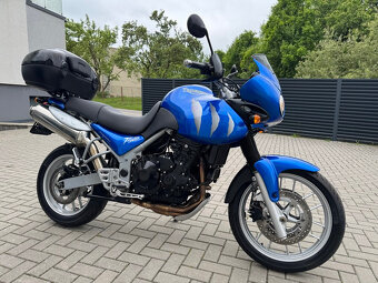 Triumph Tiger 955i - 4