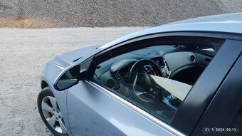 Chevrolet cruz - 4