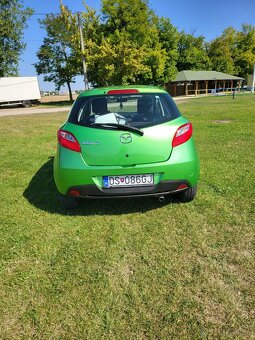 Mazda 2 1,3 ben rok 2013 - 4
