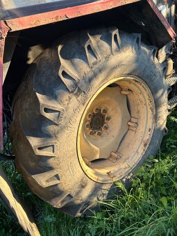 predám zadné kolesá R 28 30 32 34 na zetor major - 4