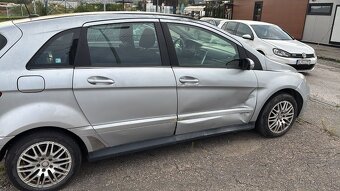 Predám mercedes B180 CDI - 4