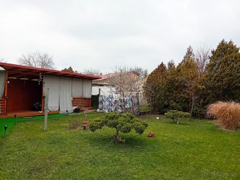 Rezervované - Ponúkame Vám na predaj 3 izbový rodinný dom v  - 4