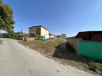 Na predaj slnečný stavebný pozemok v obci Bačkovík,KE-okolie - 4
