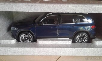 Zberateľské modely 1/18 - 4