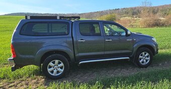Toyota Hilux - 4