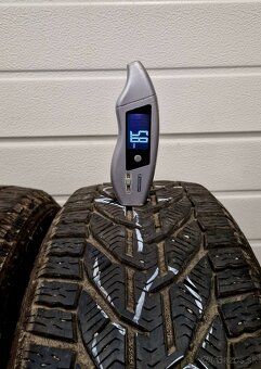 215/55r17 Sebring Snow - 4