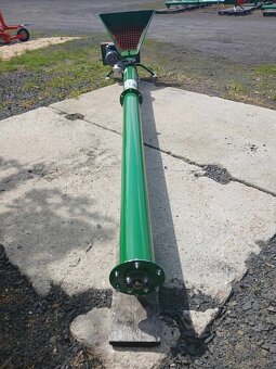 Šnekový dopravník s násypkou 4 m - 4