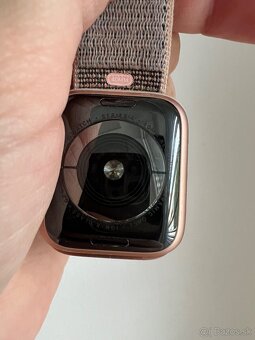 Apple Watch Series 4 - 4