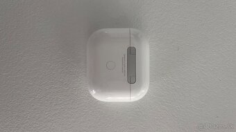 Predám AirPods 3. - 4