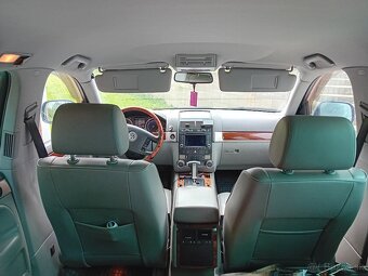 Volkswagen Touareg 3.0 - 4