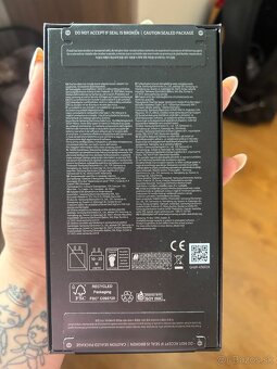 Samsung Galaxy S24 - 4