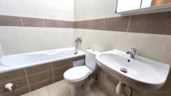 1 izbový byt v Bratislave - Petržálke, 36m2, čiastočná rekon - 4