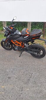 KTM Duke 390 - 4