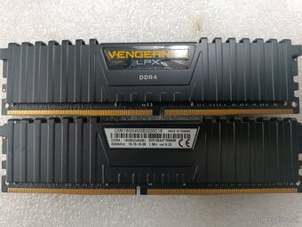 pamäte Ram DDR4 do PC - 4