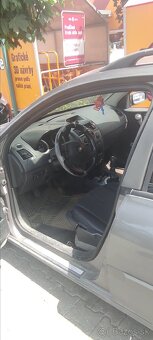 Ponúkam na predaj Renault Megane 2 1.9dci 96kw - 4